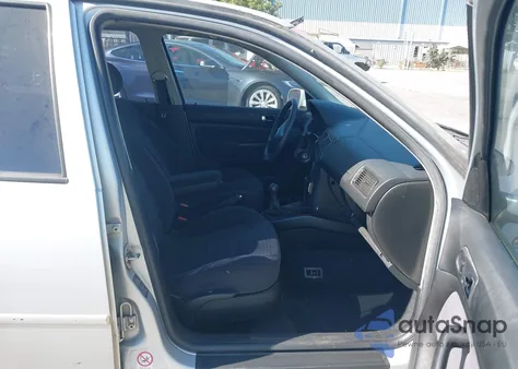 2000 Volkswagen Golf Gls 1.8L Turbo from USA, damaged, VIN 9BWGH21J7Y4037695